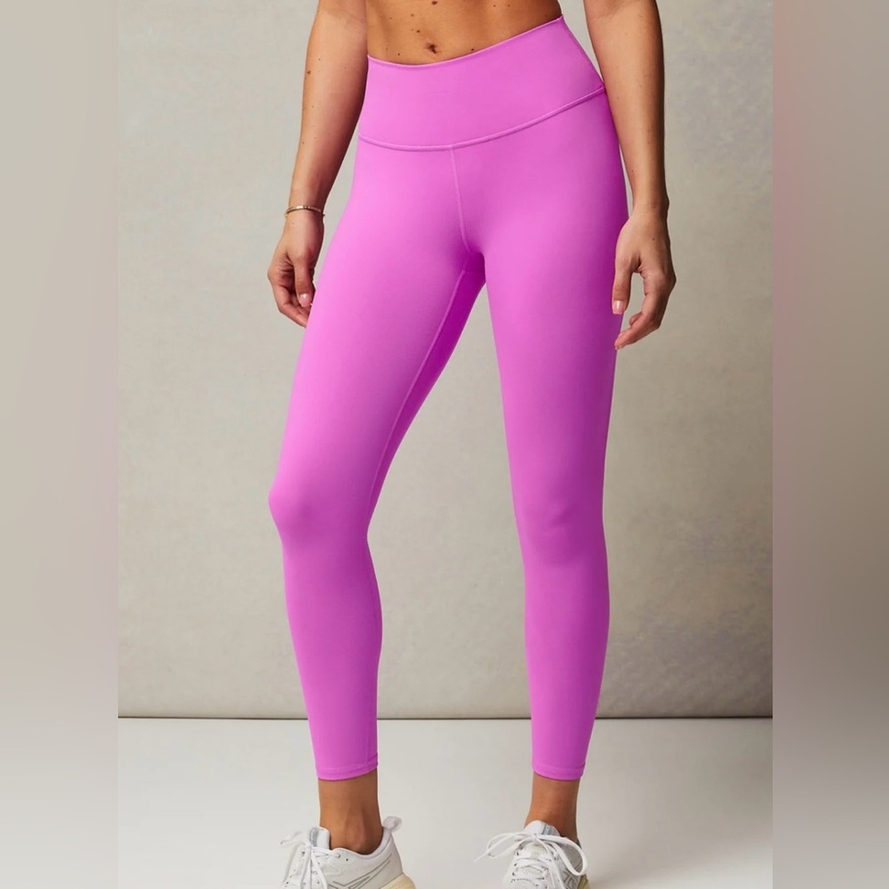 Define PowerHold® High-Waisted
7/8 Legging